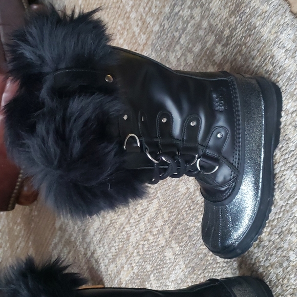 Sorel boots - Picture 13 of 13